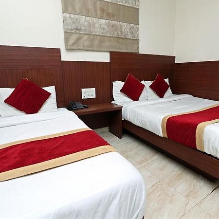 Hotel Toto International Dx New Delhi Exterior photo